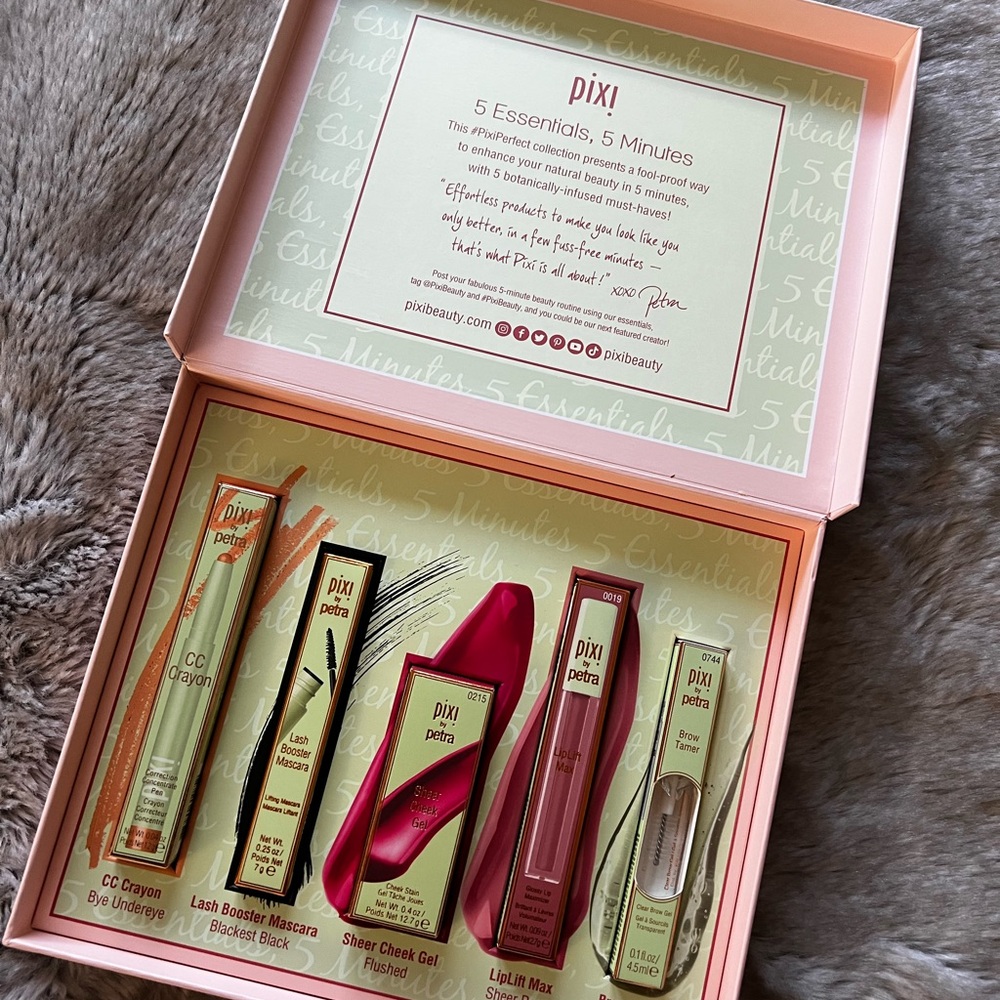 Pixi Beauty Essentials Set mascara brow lip blush
